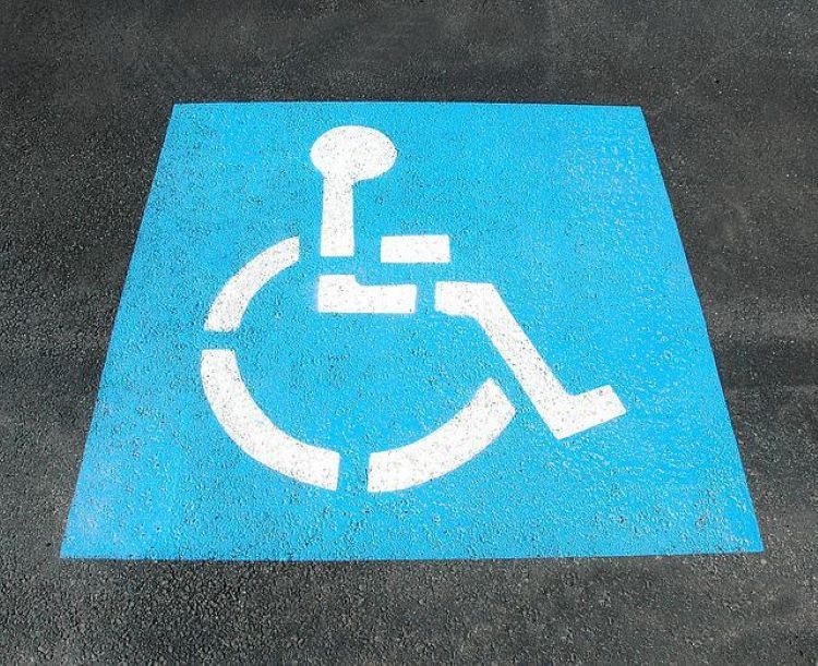 Miejsce postojowe dla niepełnosprawnych