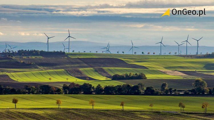 Dom na peryferiach miasta. Spokój, oszczędność czy ukryte koszty?