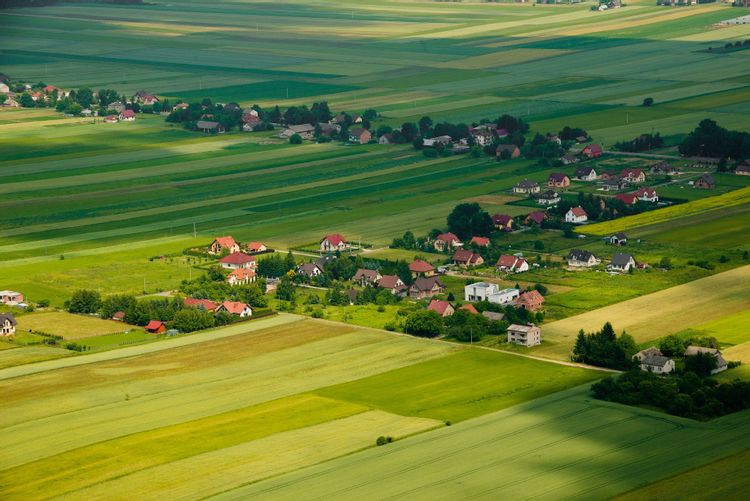 Przekazanie gospodarstwa rolnego na osobę bliską